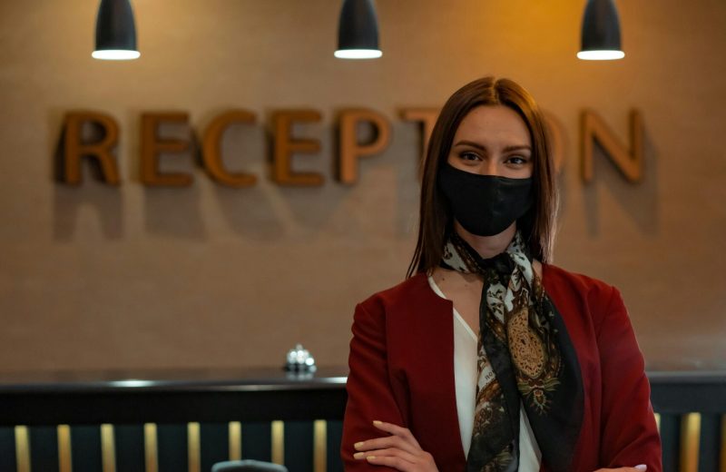 pexels-mikhail-nilov-7820312